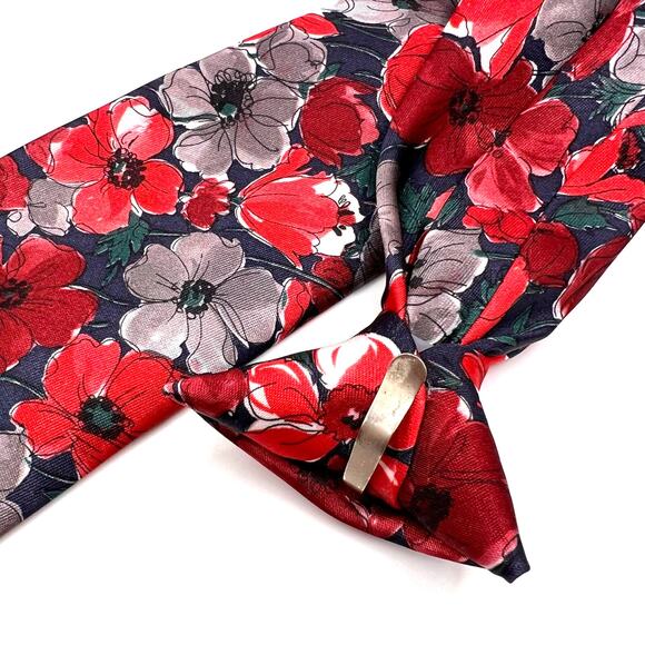 Ketch Metal Clip-on Necktie- 17.5" Long x 3.5" Wide Red Blue Floral Print Tie - Picture 4 of 6